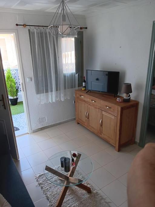Cozy Bungalow In Urb La Marina With Shared Pool San Fulgencio エクステリア 写真