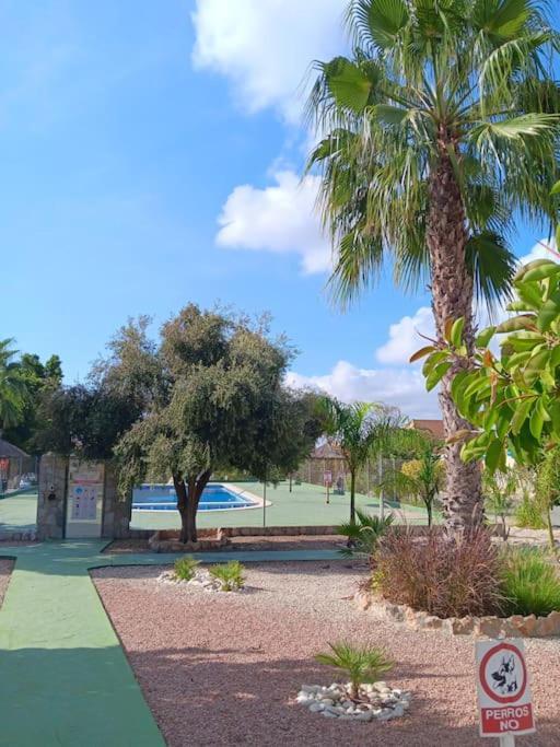 Cozy Bungalow In Urb La Marina With Shared Pool San Fulgencio エクステリア 写真